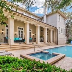 Gorgeous 2nd row home directly on the beach path in Palmetto Dunes with pool