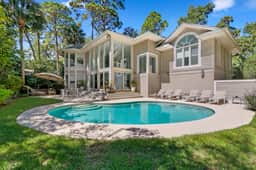 Elegant 5th row beach home with a private pool. - Image 4