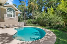 Elegant 5th row beach home with a private pool. - Image 5