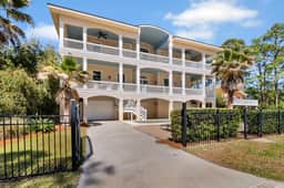 2nd Row Luxury home with a game room, a golf simulator and private pool - Image 4
