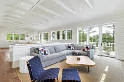 Charming Completely Renovated 5 bedroom Oceanfront home with private pool - Image 2