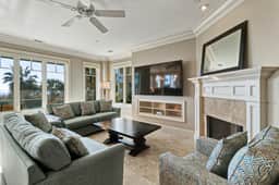 Newly Renovated Oceanfront Getaway on Guscio Way with private pool and Spa - Image 3