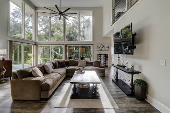 Elegant 5th row beach home with a private pool. - Image 3