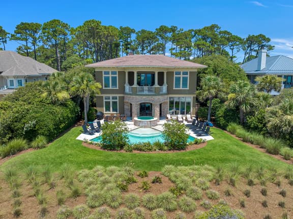 Luxurious oceanfront home with private pool with spa - Image 1