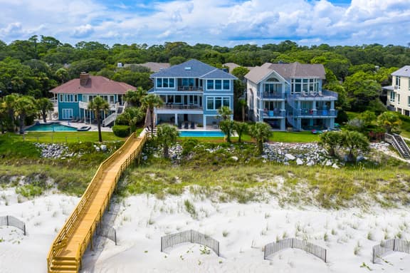 Newly Built 7-bedroom Oceanfront Stunner with private pool. - Image 1